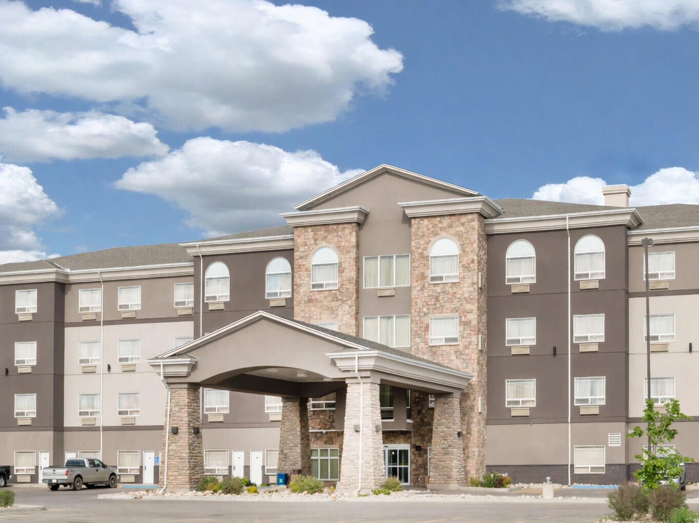 canalta olds 32249 exterior day 1 brandless e1770247972979